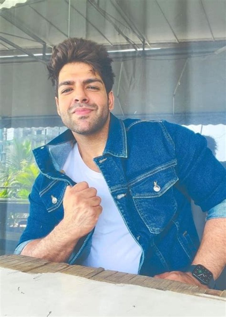 Aakash Bhatija Height, Weight, Age, Girlfriend, Facts, Biography