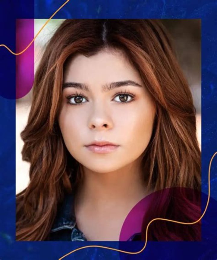 Addison Riecke Height, Weight, Age, Boyfriend, Family, Facts, Biography