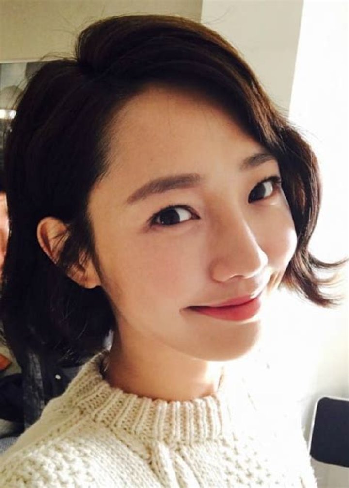 Bai Baihe Height, Weight, Age, Boyfriend, Family, Facts, Biography