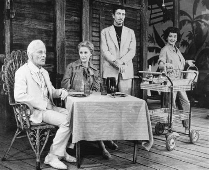 Bette Davis Publicly Called Out the Cast of Her Broadway Show After Quitting