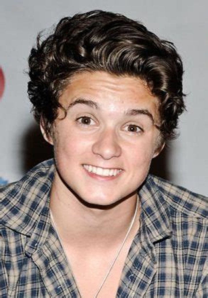 Brad Simpson Height, Weight, Age, Girlfriend, Family, Facts, Biography