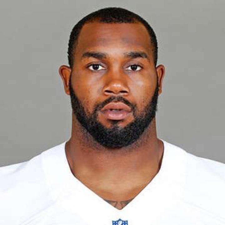 Darren McFadden Bio - age, salary, net worth, bio, contract, biography, nationality, relationship, affair, wife, children