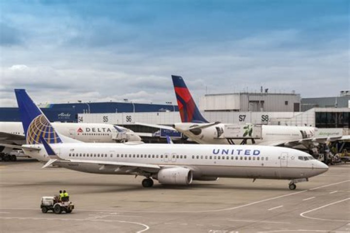 Delta Is Cutting Flights to These Major 7 Cities, Starting Now