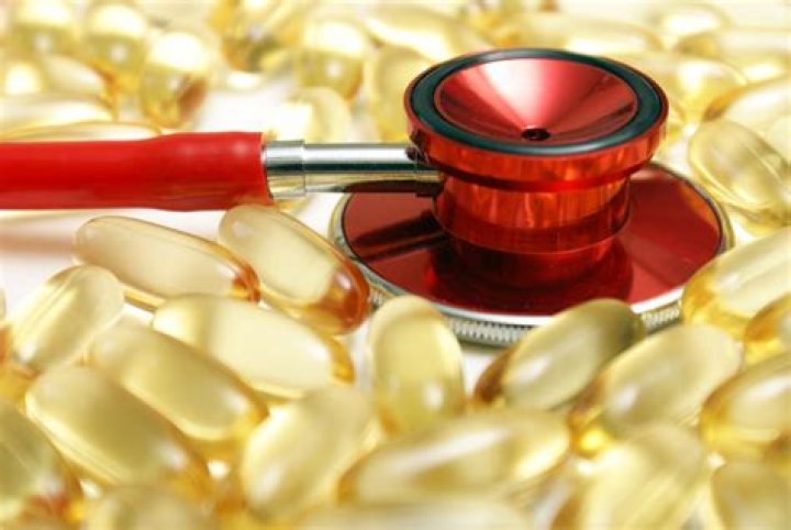 Drugs Like Tylenol May Alter Heart Function, Study Says—How Much Is Safe