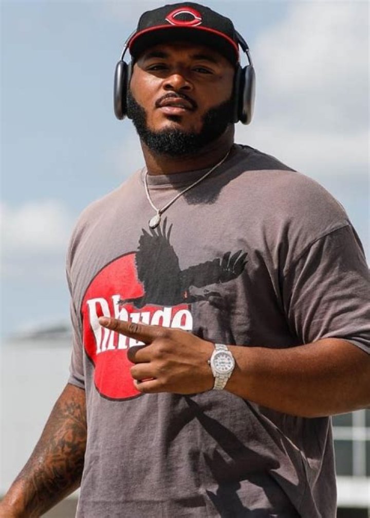 Elgton Jenkins Height, Weight, Age, Position, Biography