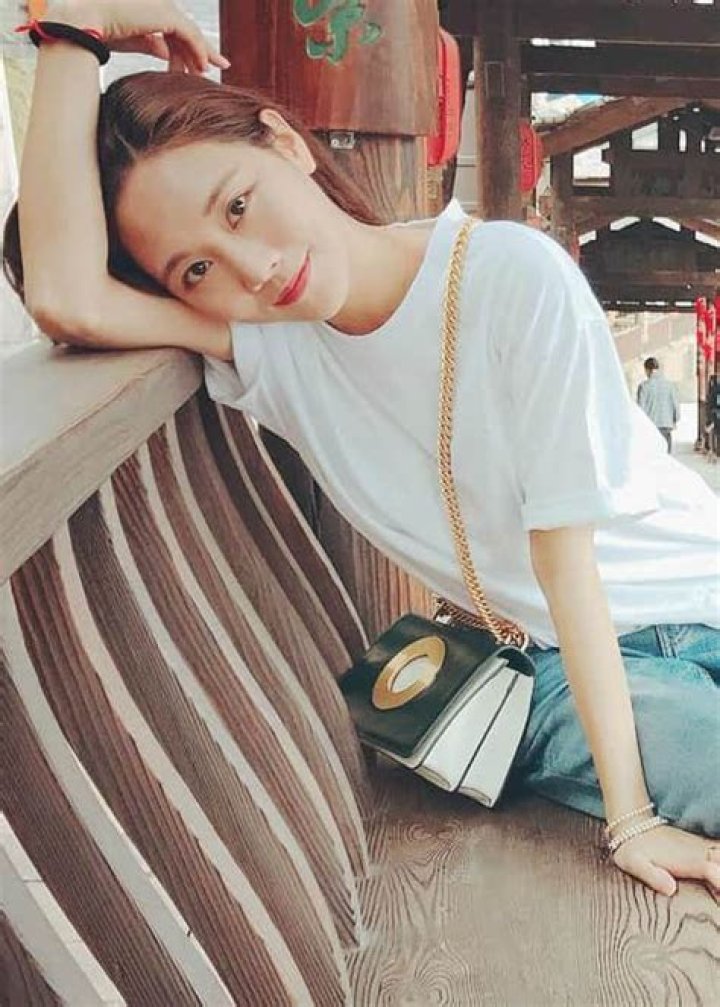 Fei (Singer) Height, Weight, Age, Body Statistics