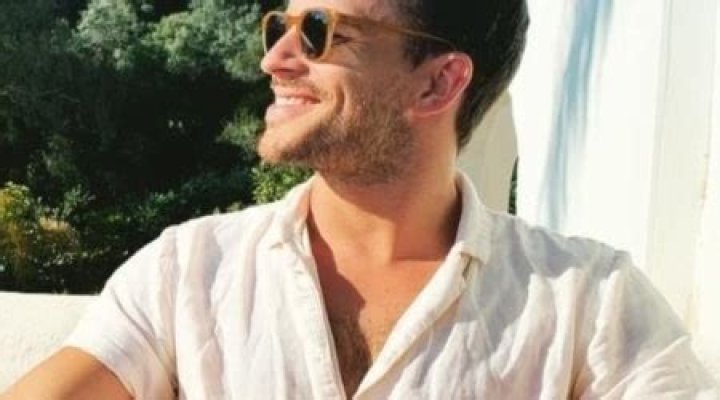 Jonathan Bailey Height, Weight, Age, Boyfriend, Family, Facts, Biography