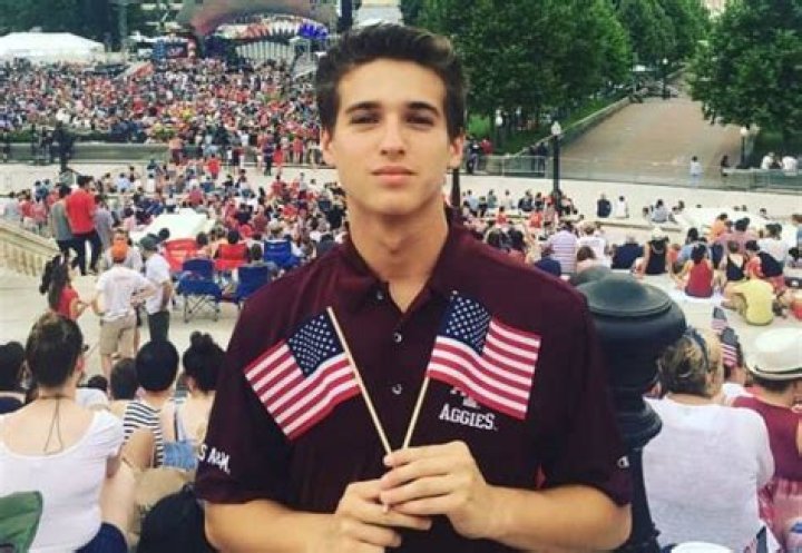 Josh Feldman Height, Weight, Age, Girlfriend, Family, Facts, Biography