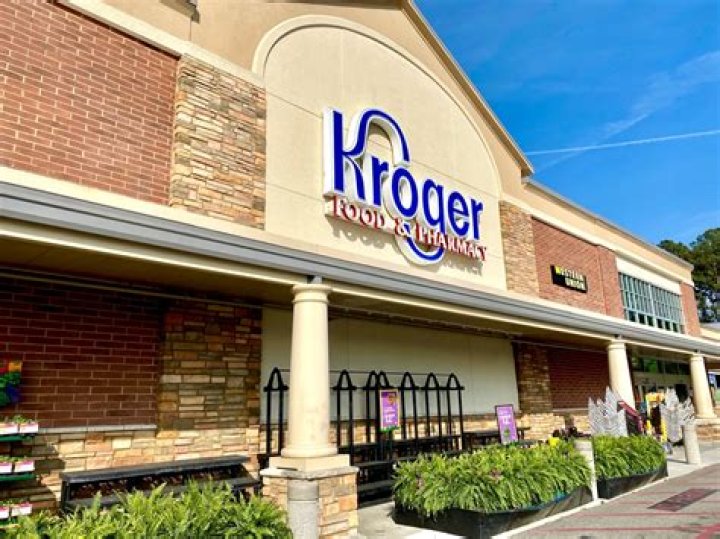 Kroger and These Other Grocery Chains Are Closing Locations, Starting Oct. 7