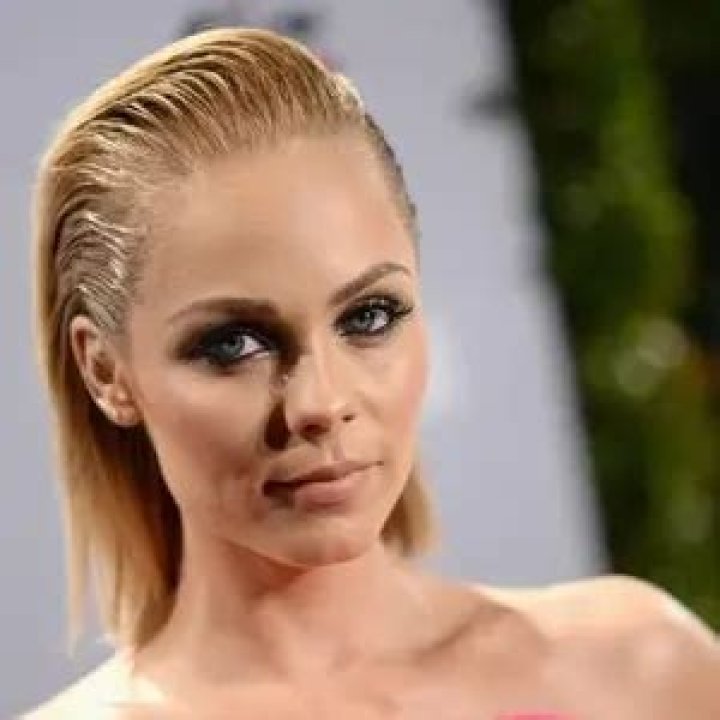 Laura Dianne Vandervoort | Celebrity Net Worth