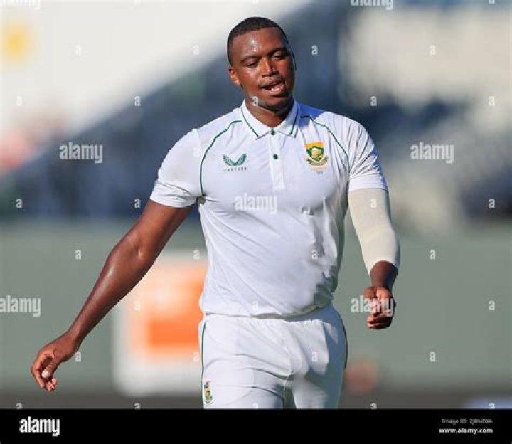 Lungi Ngidi Height, Weight, Age, Body Statistics