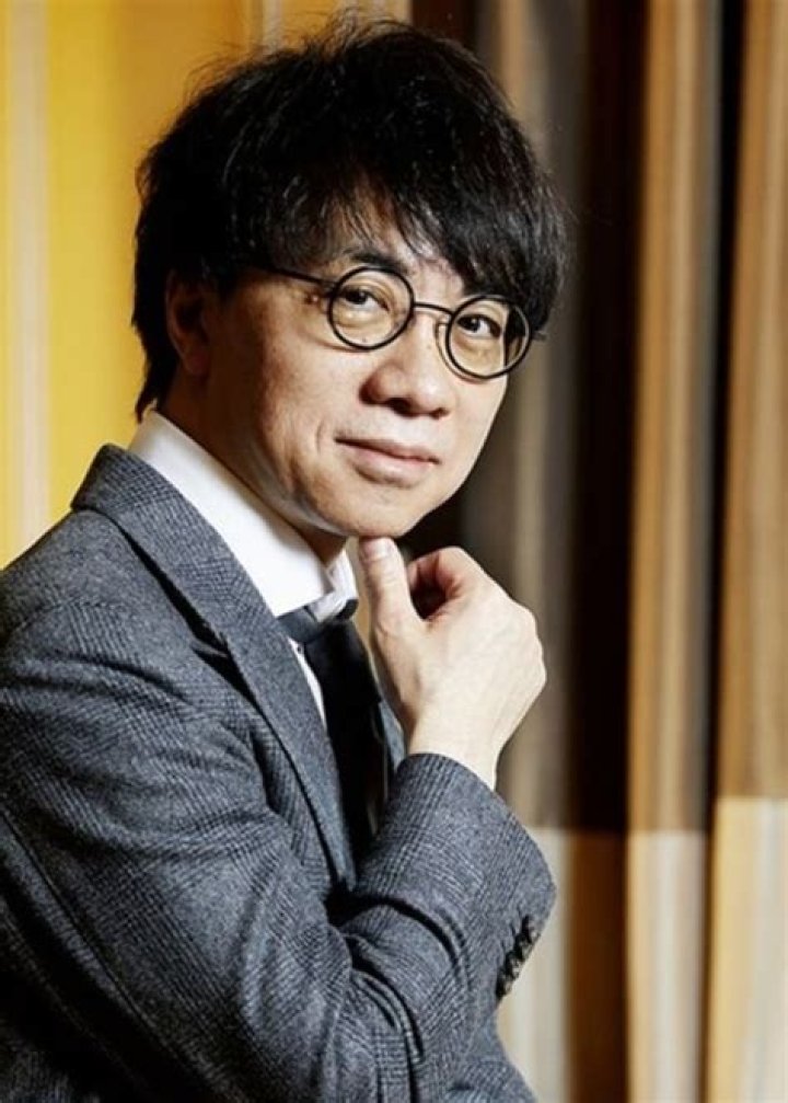 Makoto Shinkai Height, Weight, Age, Spouse, Education, Biography