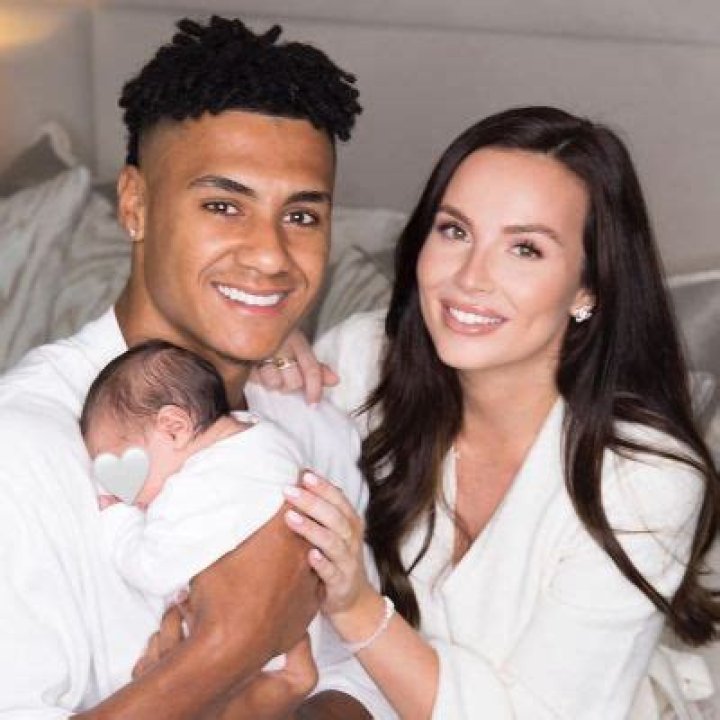 Ollie Watkins Bio, Age, Net Worth, Salary, Market Value, Stats, Transfer, Married & Wife