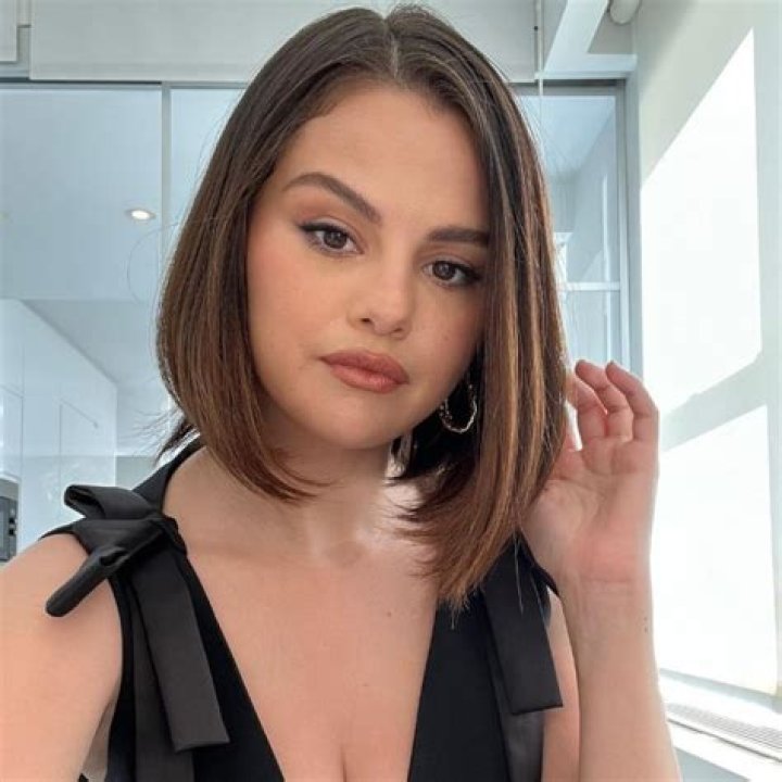 Selena Gomez Height, Weight, Age, Boyfriend, Family, Biography