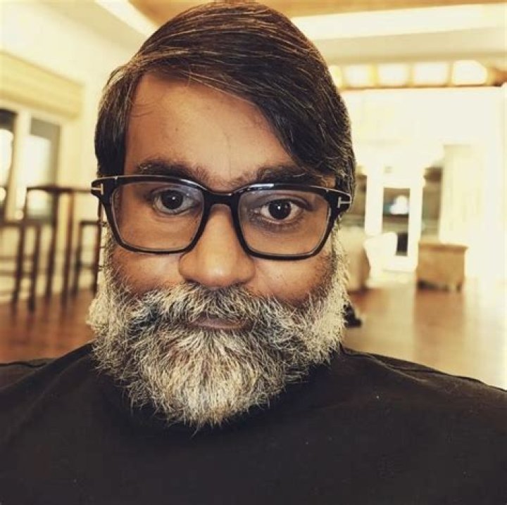 Selvaraghavan Height, Weight, Age, Spouse, Biography, Family