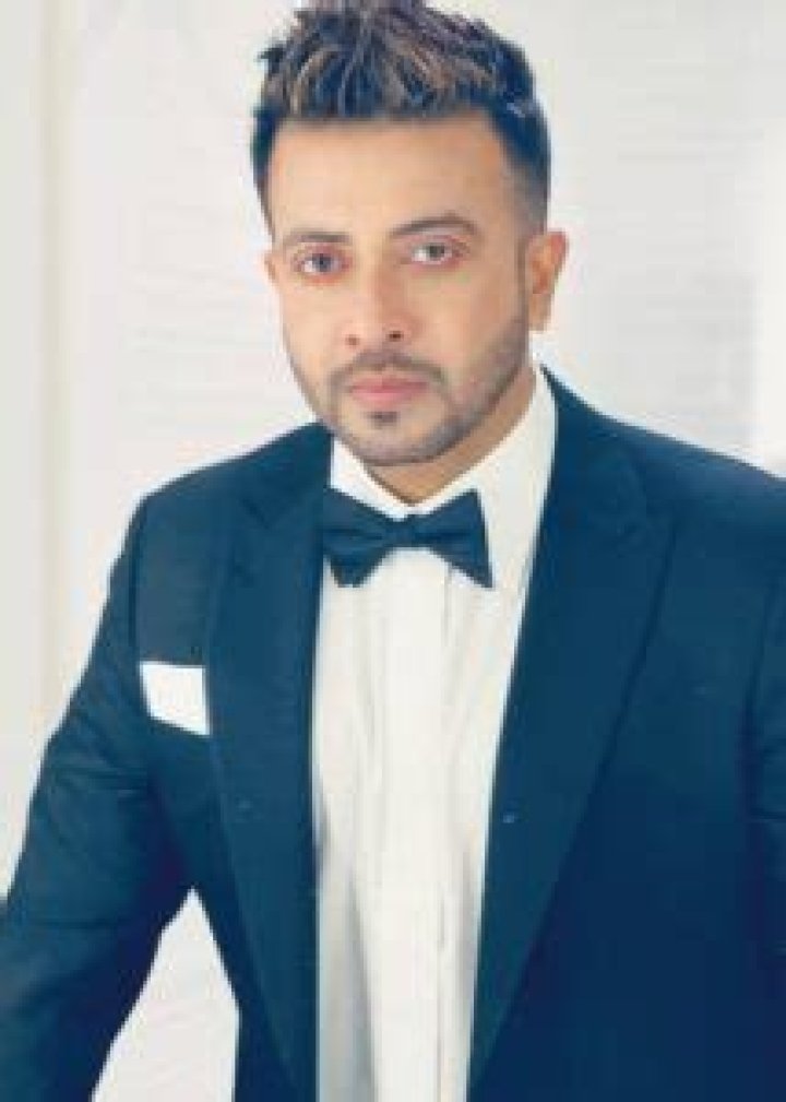 Shakib Khan Height, Weight, Age, Girlfriend, Biography, Family, Facts