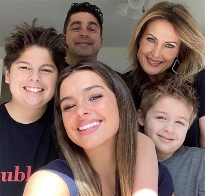 Sheri Easterling Height, Weight, Age, Spouse, Family, Facts, Biography