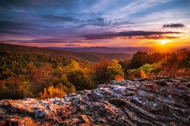The 10 Best U.S. National Parks to See Fall Foliage