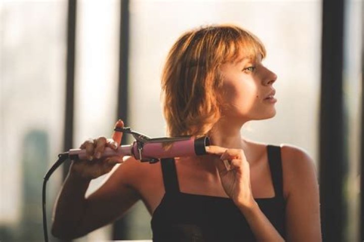 The 5 Best Haircuts for Fine Hair, Stylists Say