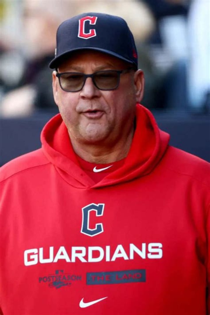 the manager of the Cleveland Indians of MLB who has a jaw-dropping net worth of $10 million, Married to Jacque Lang, Has four children