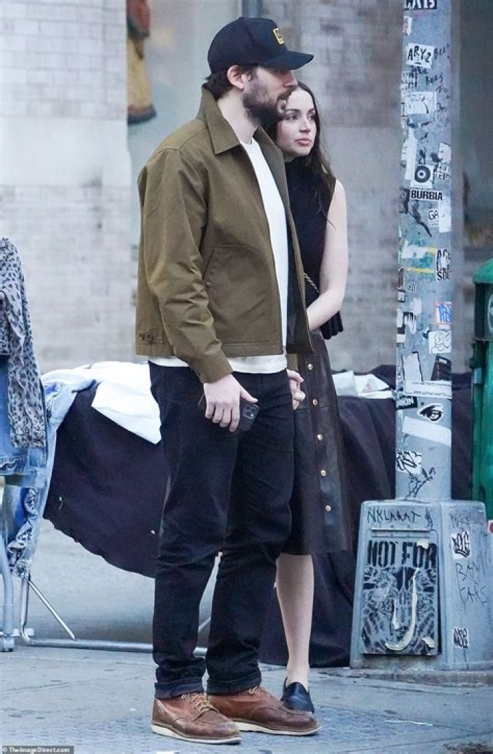 Who is Ana Cozar Dating Now