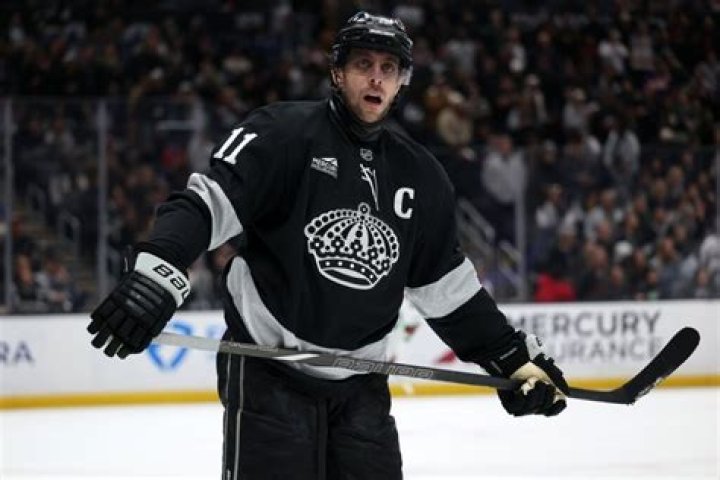 Who is Anze Kopitar Dating Now
