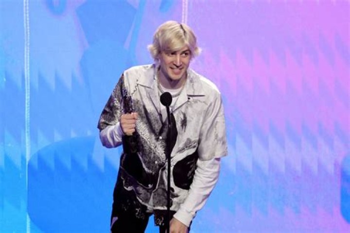 xQc Net Worth | Celebrity Net Worth